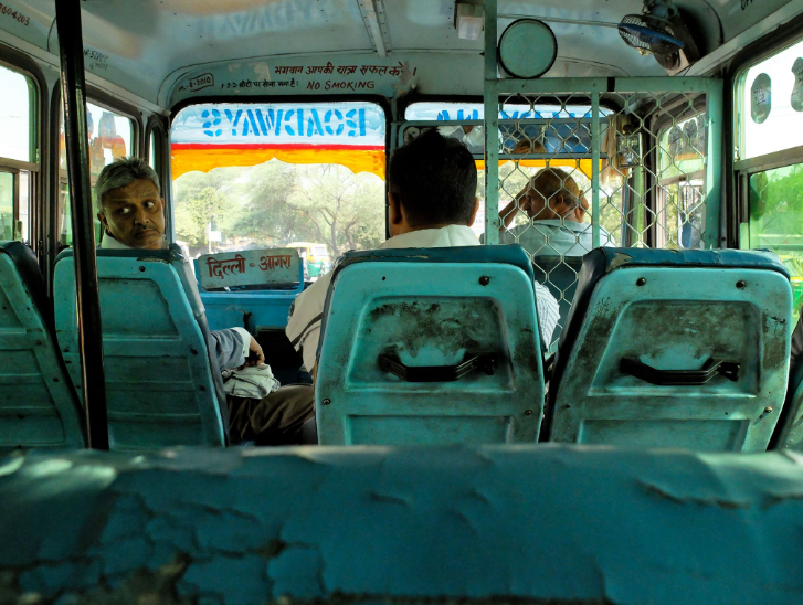 新德里巴士