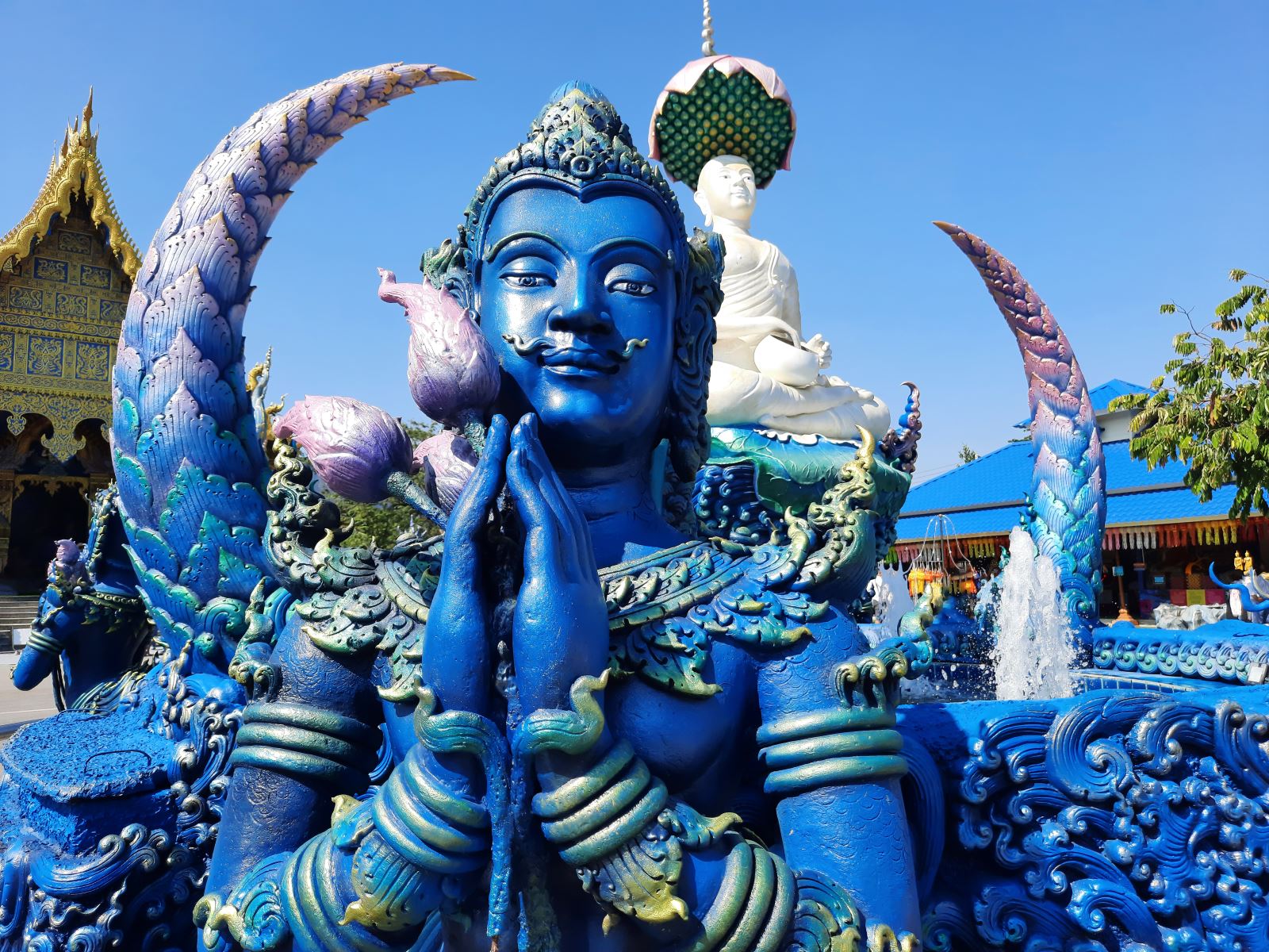 Blue temple wat rong seur ten temple in chiang rai