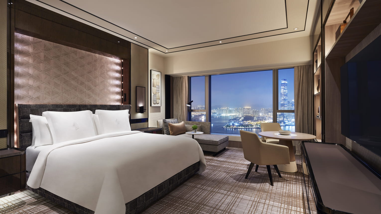 全新豪華海景客房 Renovated Deluxe Harbour View Room