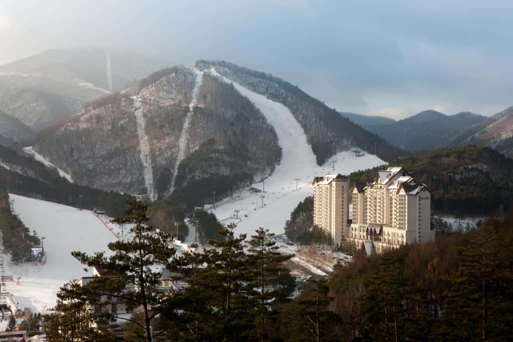 Yong Pyong Dragon Valley Hotel