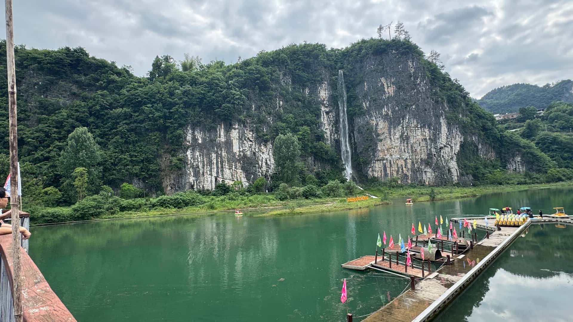 【湖南旅行團】5天 香港小姐外景拍攝全新路線 