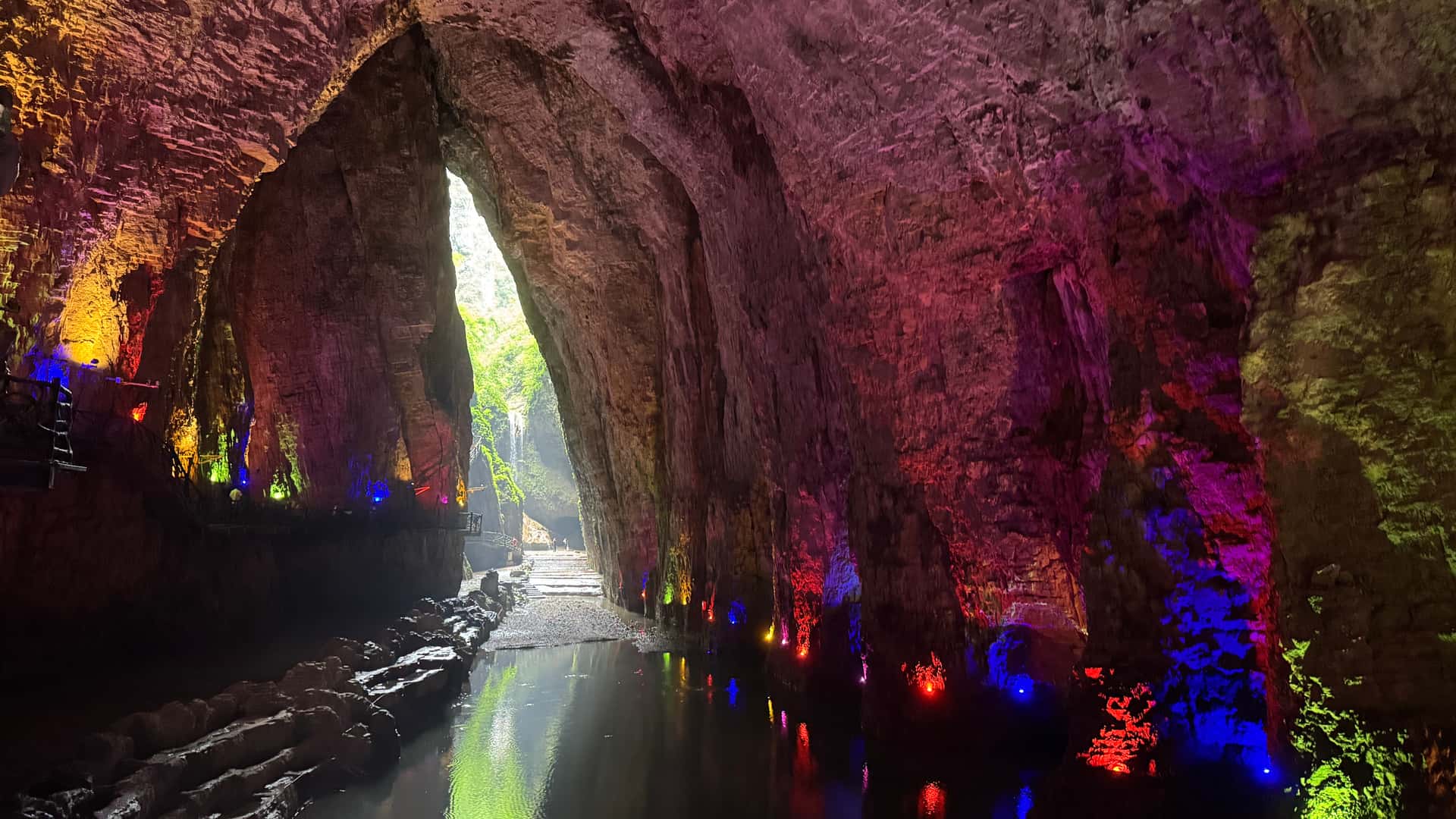 【湖南旅行團】6天 湖南 追蹤【2026美麗足跡】衡陽、婁底 + 張家界、鳳凰古城